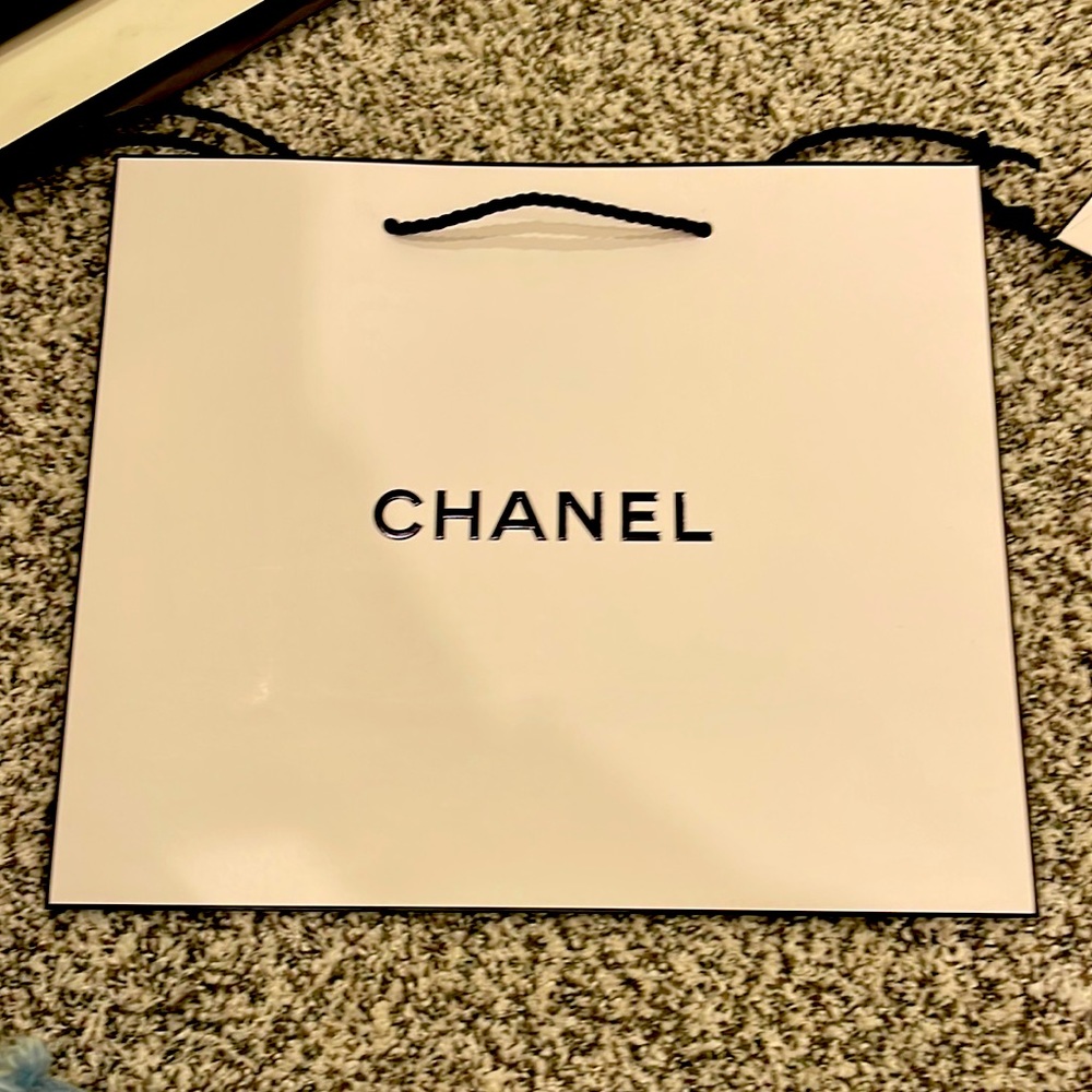 AUTHENTIC CHANEL SMALL SUNGLASS SHOPPER BAGS, EXCELLENT CONDITION